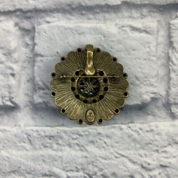 Premier Designs Antique Gold Necklace with Magnetic Statement Pieces Bundle - Picture 15 of 16